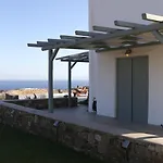 Niriides Homes & Apartahotel 4*