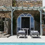 Apartahotel Niriides Homes &