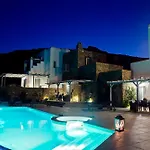 Niriides Homes & 4*