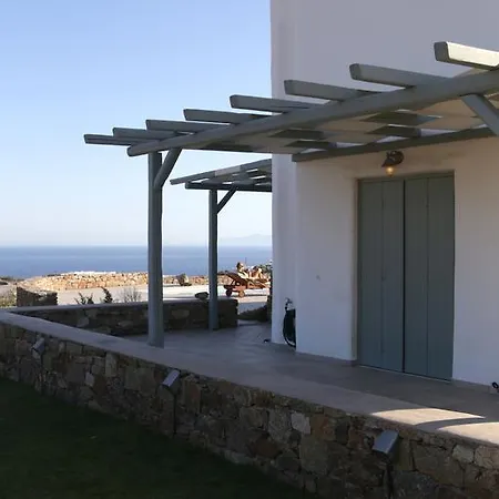 Niriides Homes & Ξενοδοχείο με διαμερίσματα 4*