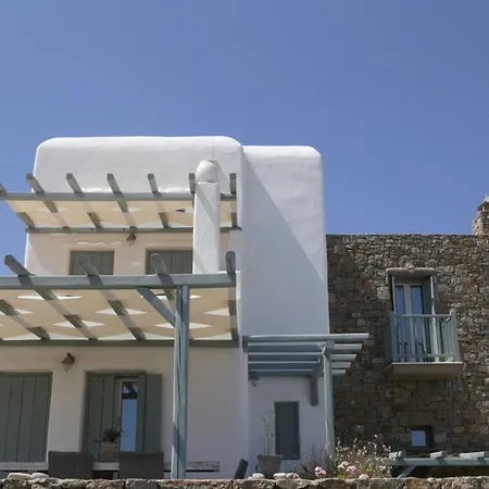 Niriides Homes & 4* Elia (Mykonos)