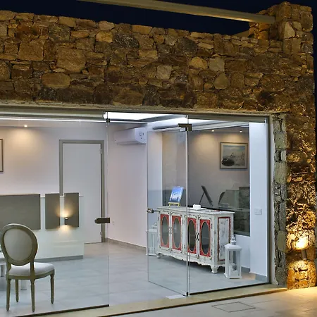 Niriides Homes & 4* Elia (Mykonos)