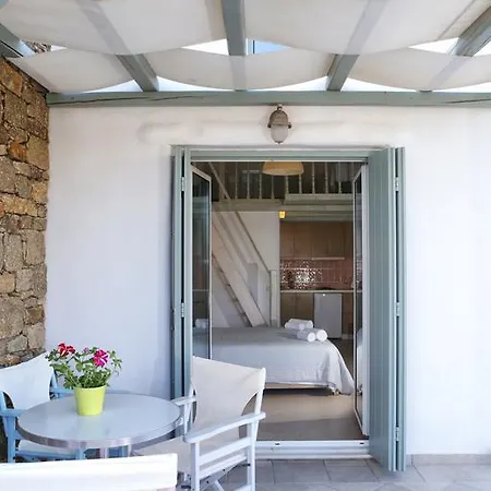 Apartahotel Niriides Homes &