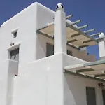 Niriides Homes & Aparthotel 4*