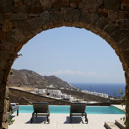 Hotel apartamentowy Niriides Homes & 4*