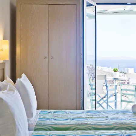 Niriides Homes & 4* Elia (Mykonos)