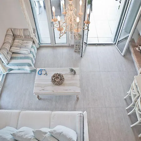Niriides Homes & 3* Elia (Mykonos)