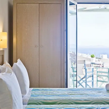 Aparthotel Niriides Homes & 3*