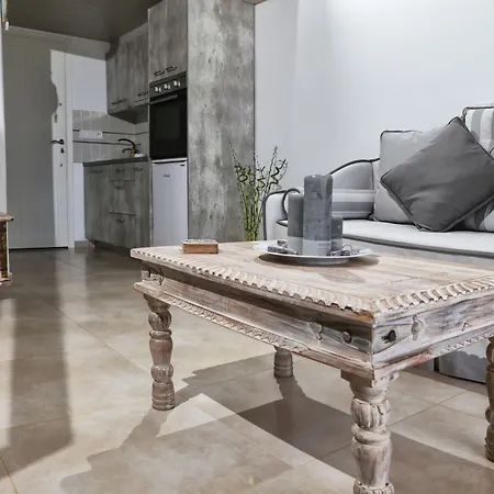 Aparthotel Niriides Homes &