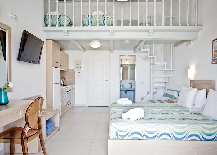 Niriides Homes & Apartahotel 4*