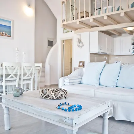 Niriides Homes & 4* Elia (Mykonos)