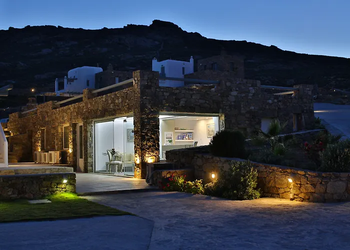 Niriides Homes & 4* Elia (Mykonos)